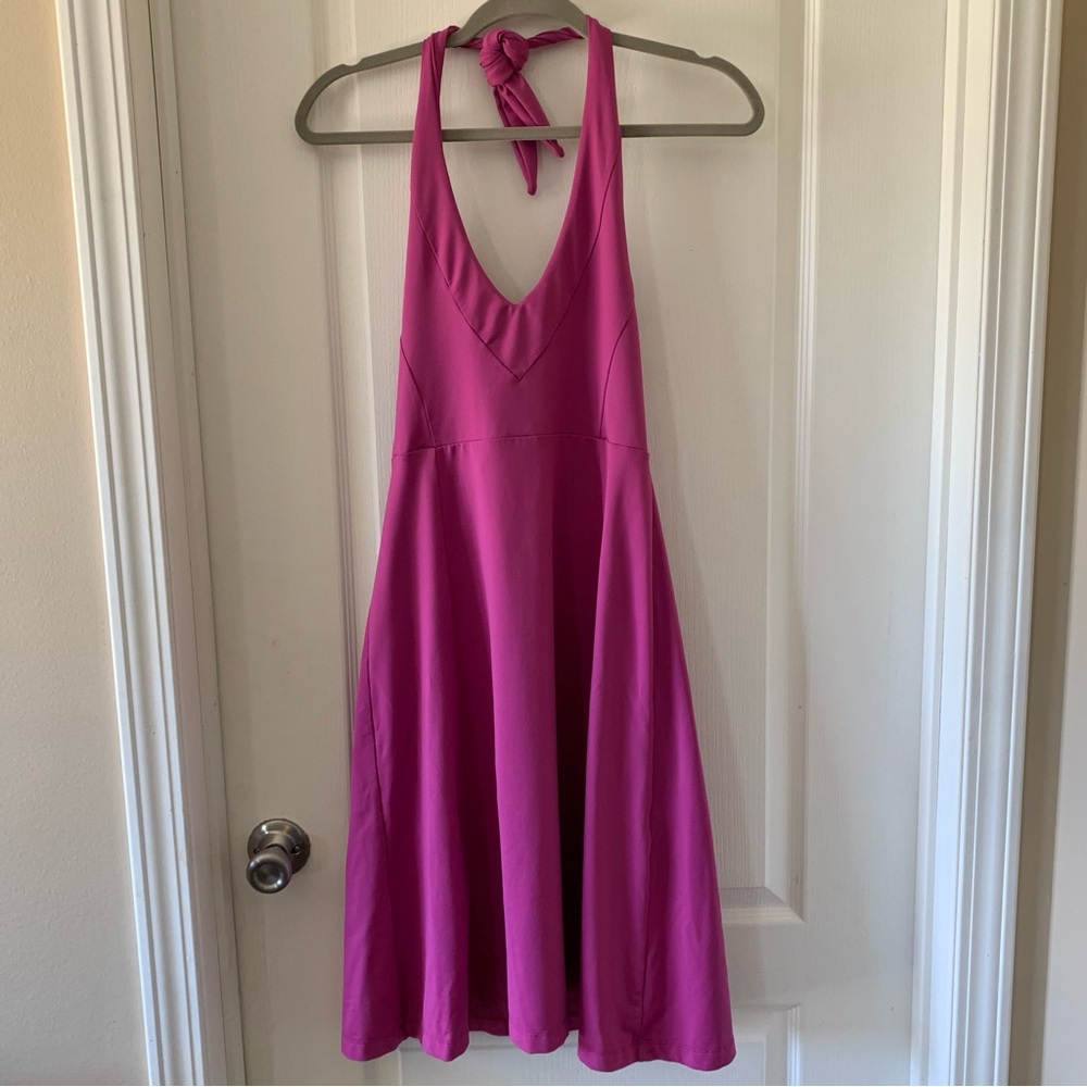 Patagonia V neck halter dress